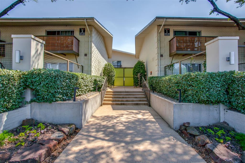 4616 W Lovers Lane 231