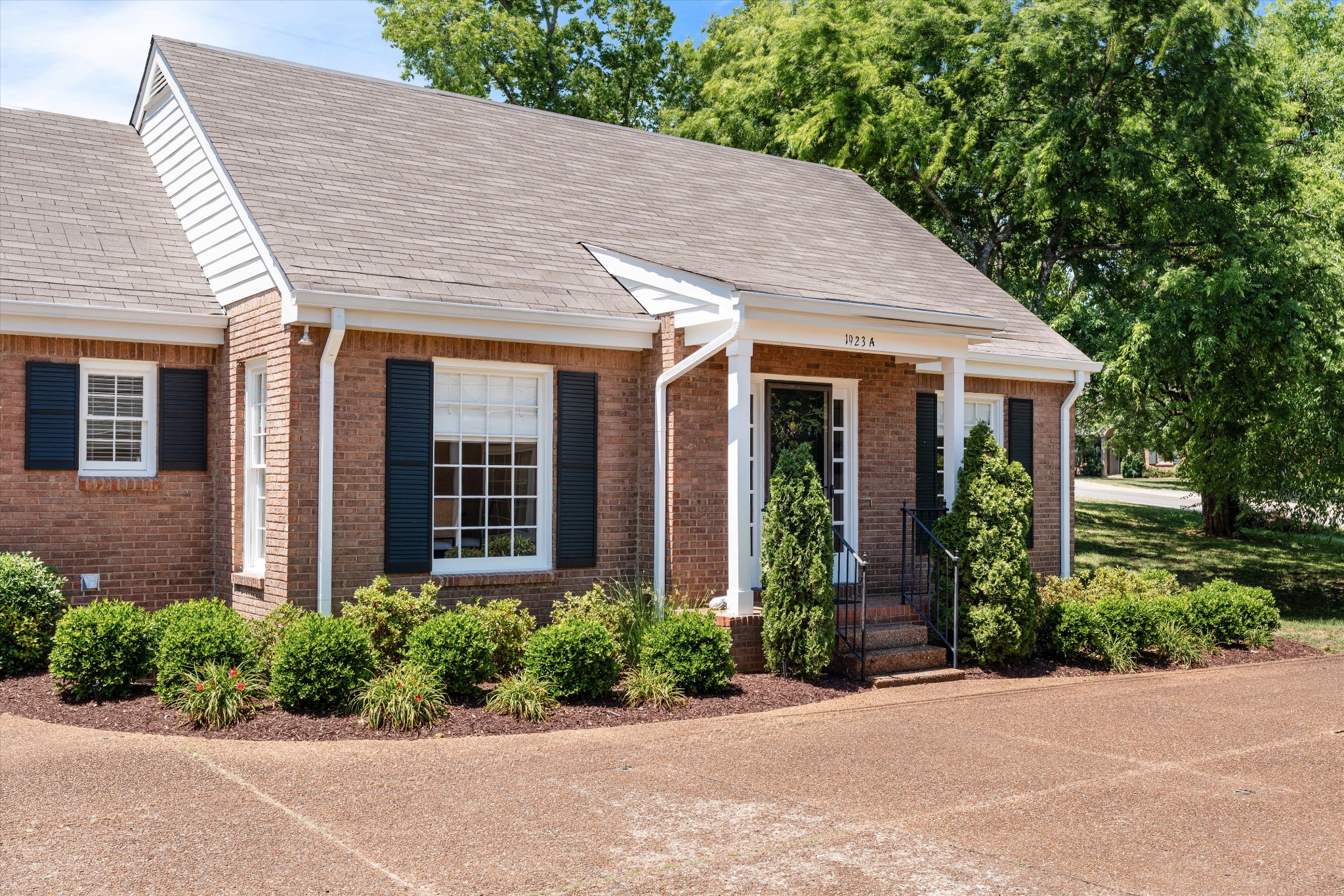 1923 Overhill Drive A