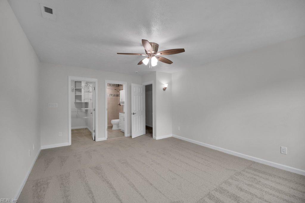 105 Londonderry Lane