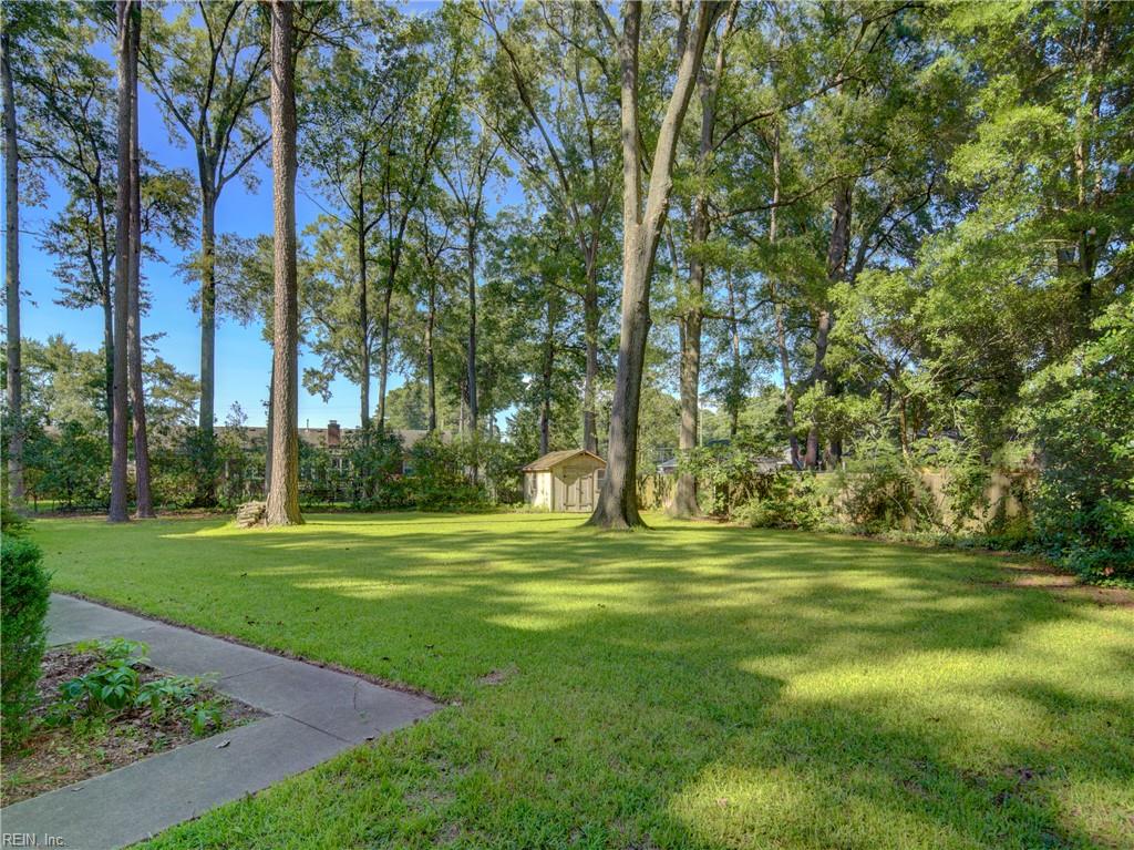 3017 Lord Bradford Court