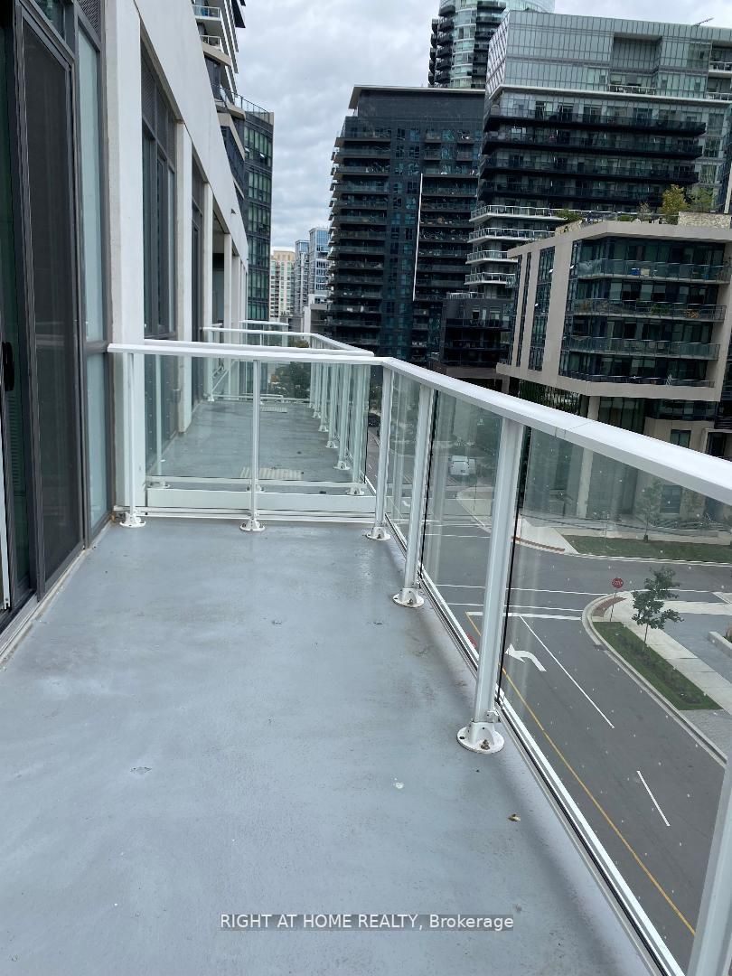 70 W Annie Craig Dr 413