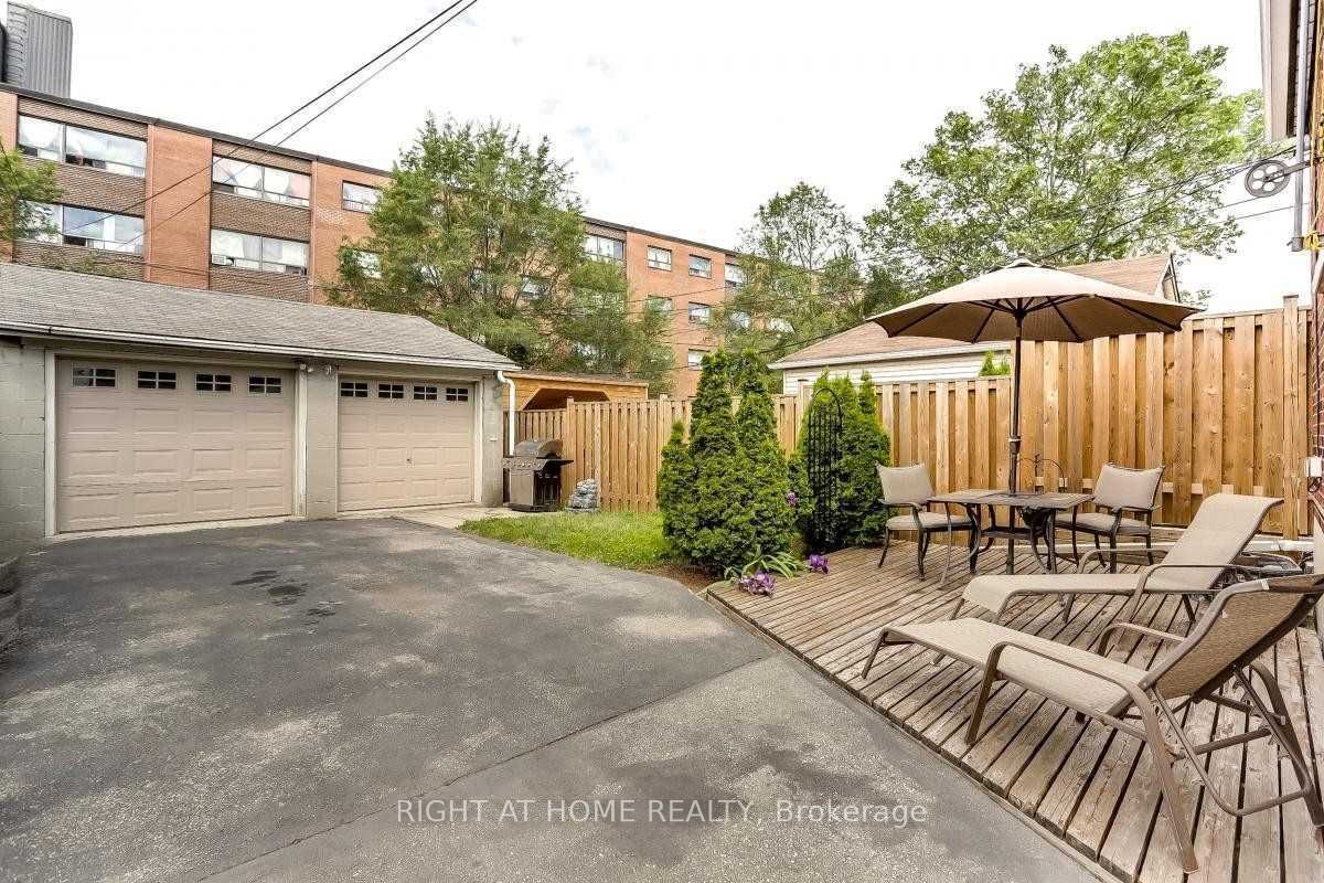 134 Locksley Ave