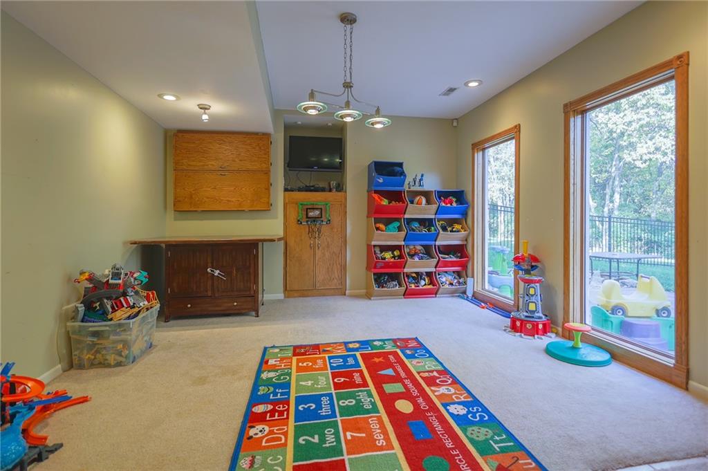 9001 N Manning Avenue