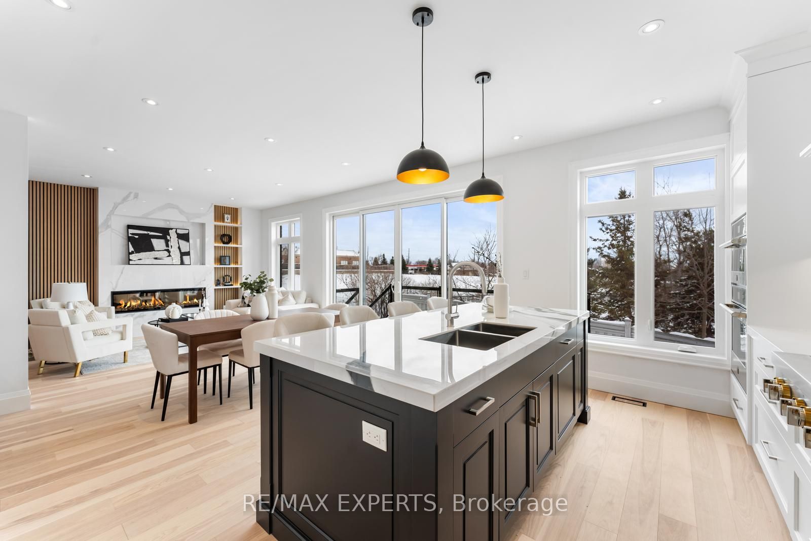 71 Hawkview Blvd