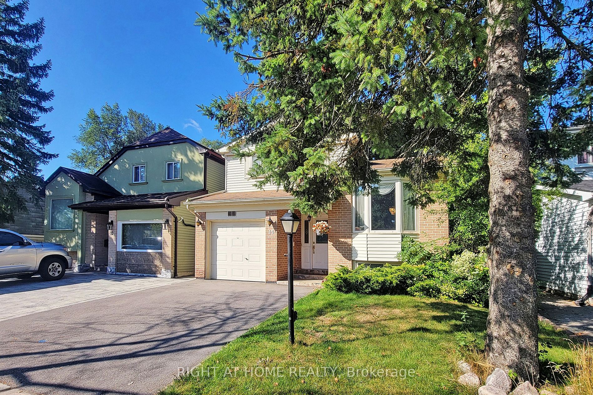 12 Plaisance Rd