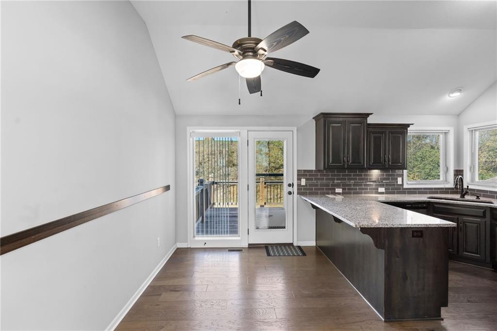 6720 N Cypress Avenue