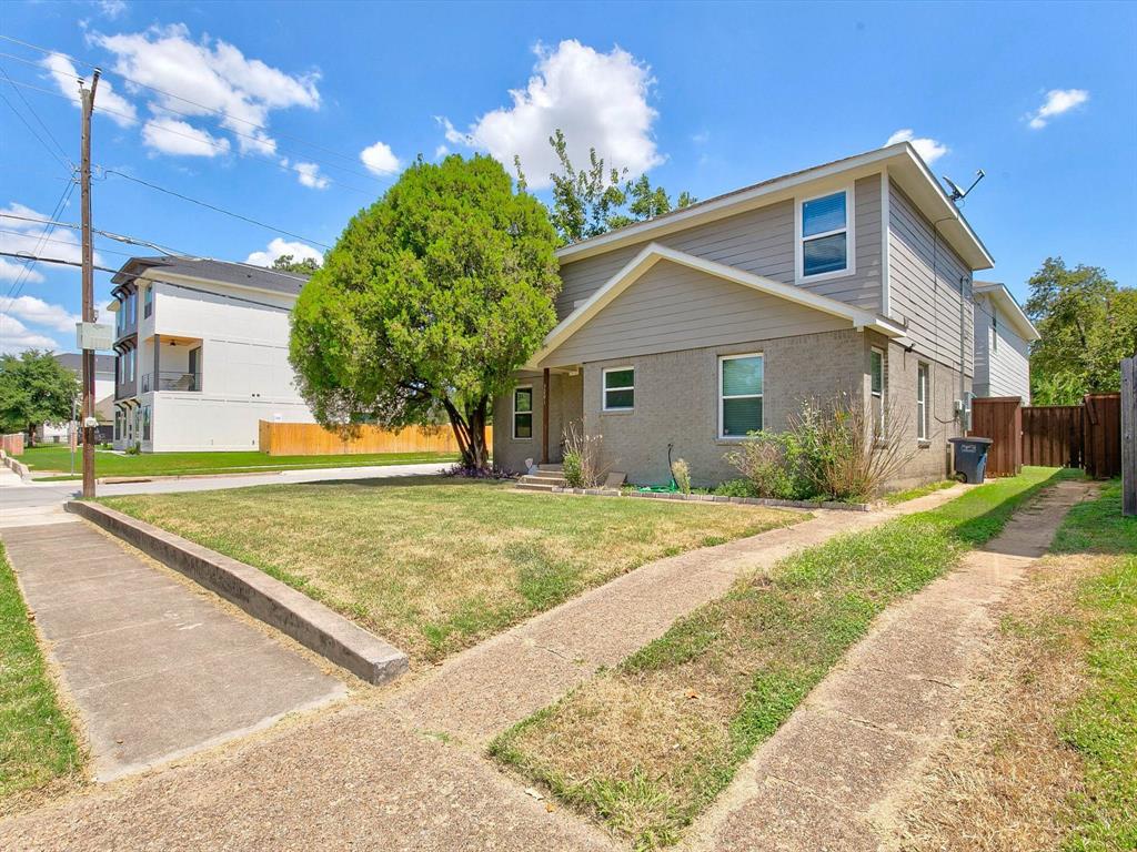 Prime location within 6 minute drivetime from TCU. Two story home built in 2016 on a corner with 4 bedrooms & 3.5 baths. Ideal for students, faculty or alumni that want the college atmosphere.

Additionally, 2313 W Devitt(5 bedrooms & 3.5 baths) comes with this address. Both units are on one lot.

Both units are tenant-occupied through May 20, 2025.

3201 Forest Park $4400

2313 W Devitt $5000

Next set of tenants take possession : June 1, 2025-May 20, 2026

3201 Forest Park $4650

2313 W Devitt $5500

Convenient location to other amenities- grocery store, restaurants, 7th Street and Berry.