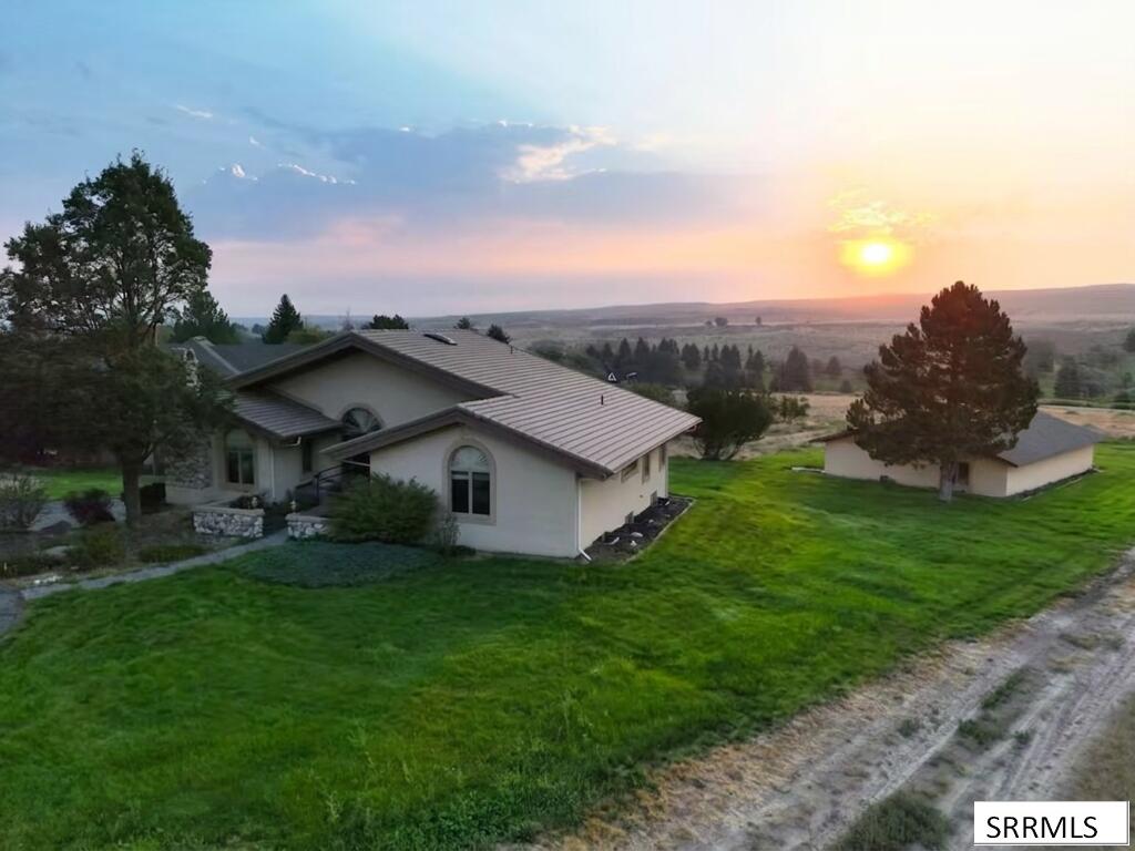 12081 S Country Club Drive