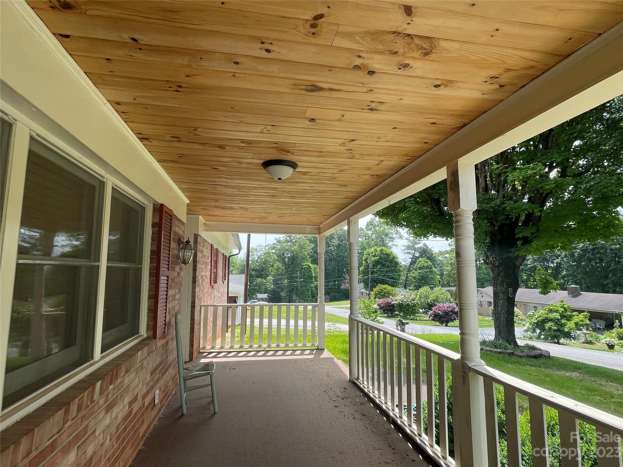 3559 Redcliff Drive