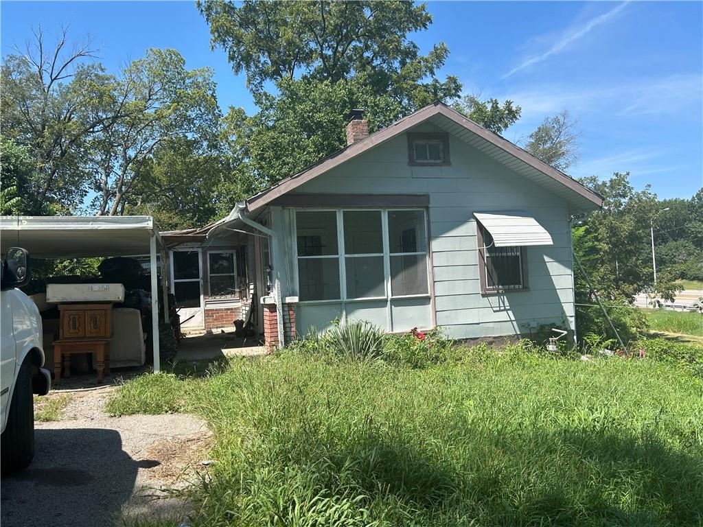 3014 Bellaire Avenue