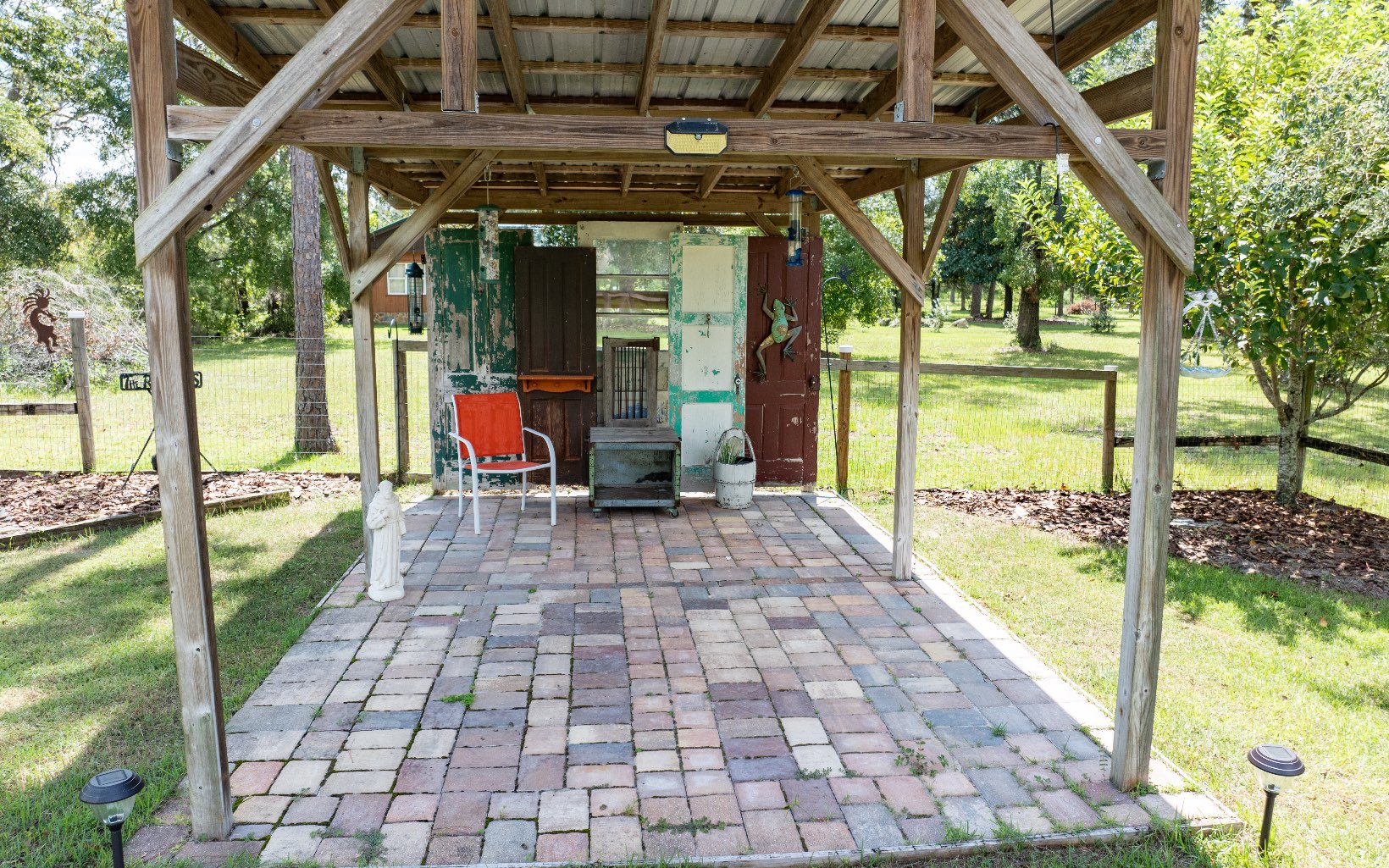 939 NW Banta Acres Rd