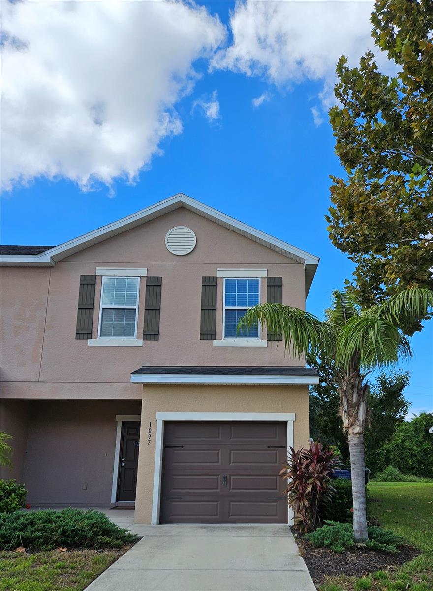 1097 Grantham Drive