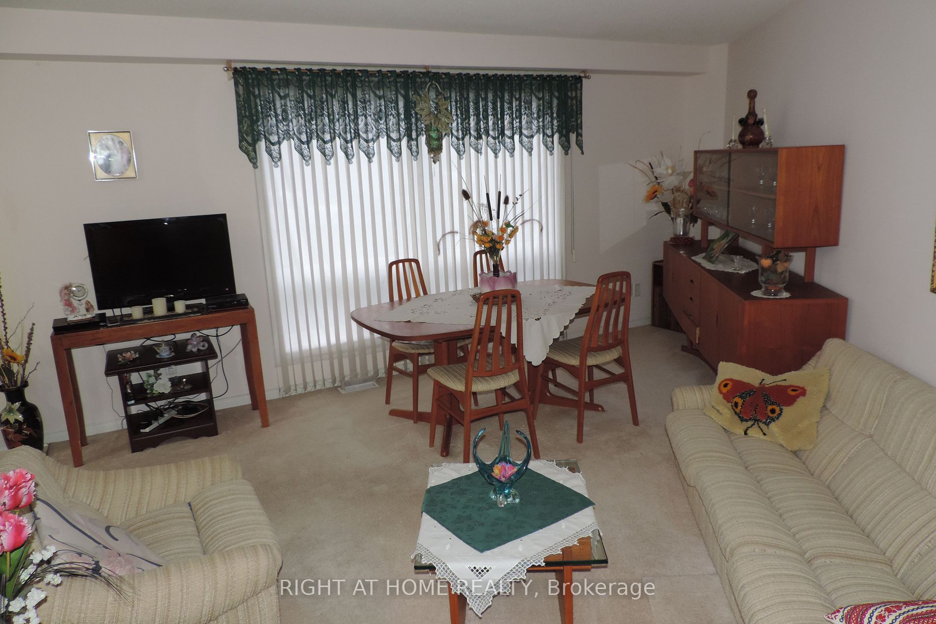 1345 Altona Rd 19