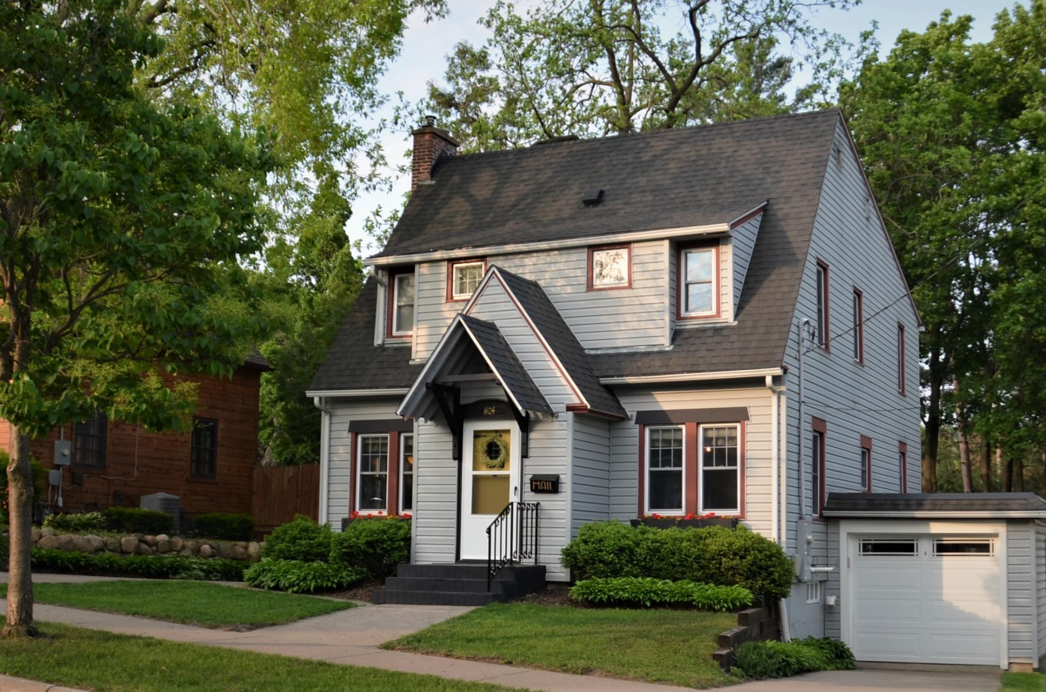 1404 East Avenue