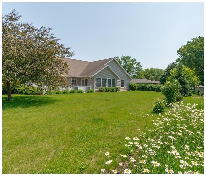 212 Cedar Circle