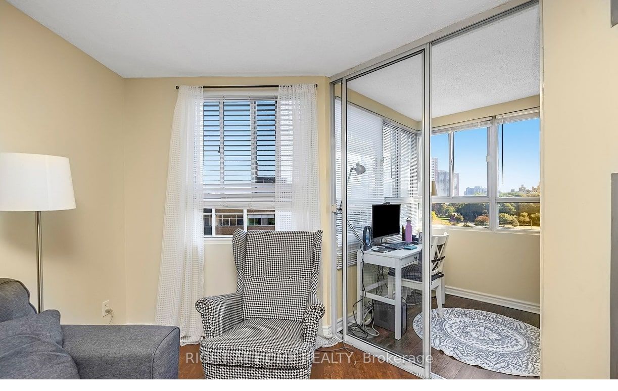 4 S Park Vista Dr 1113