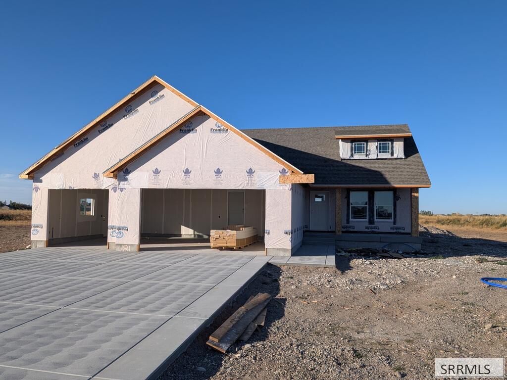 181 N 3785 East