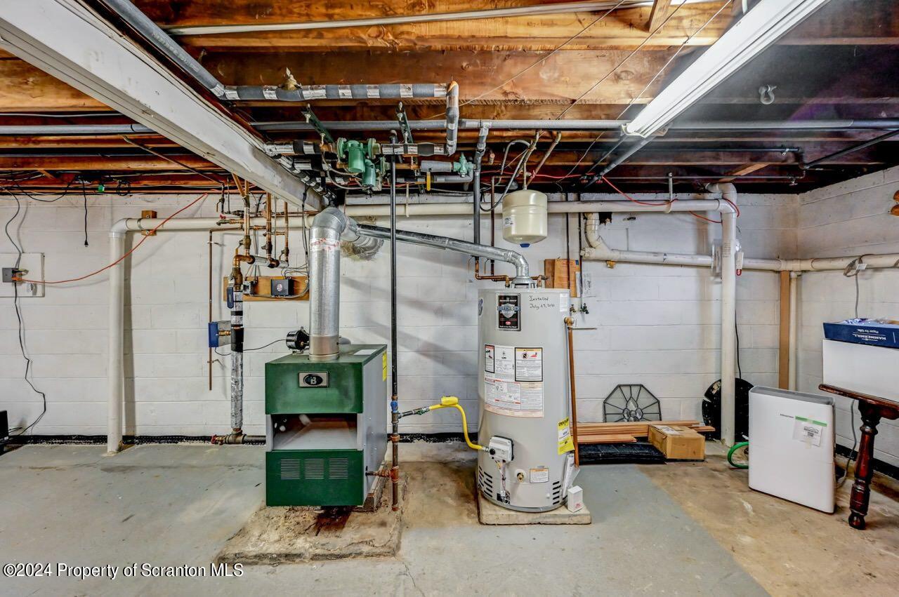 400 Montrose Avenue L113