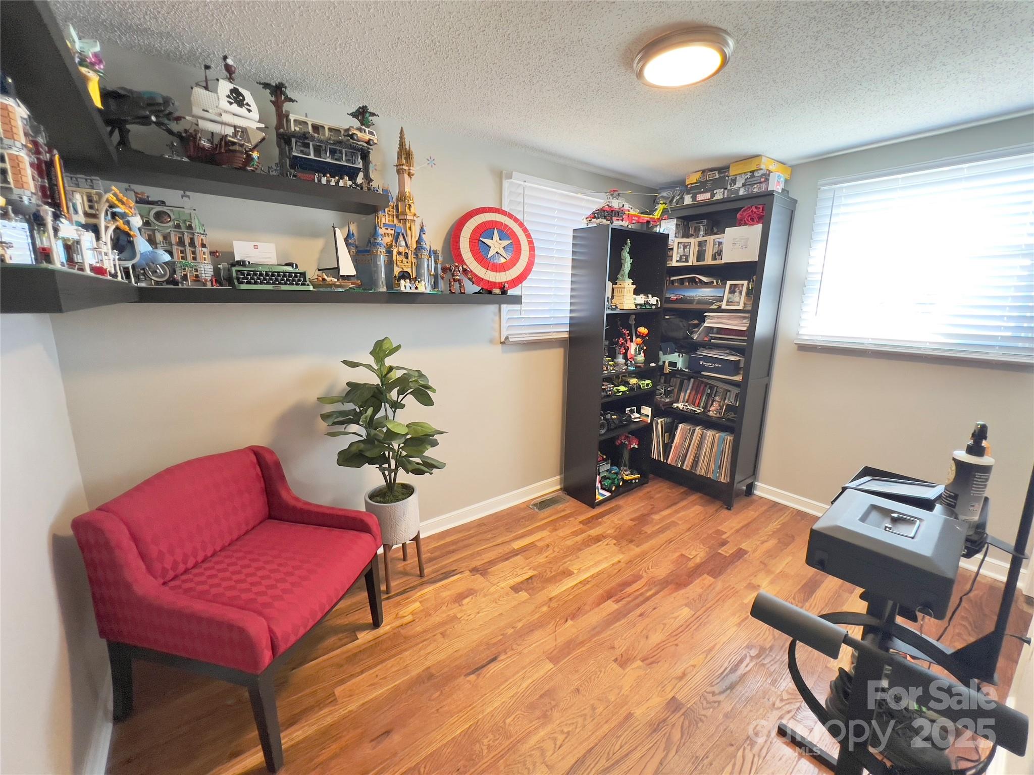 2594 Baker Circle