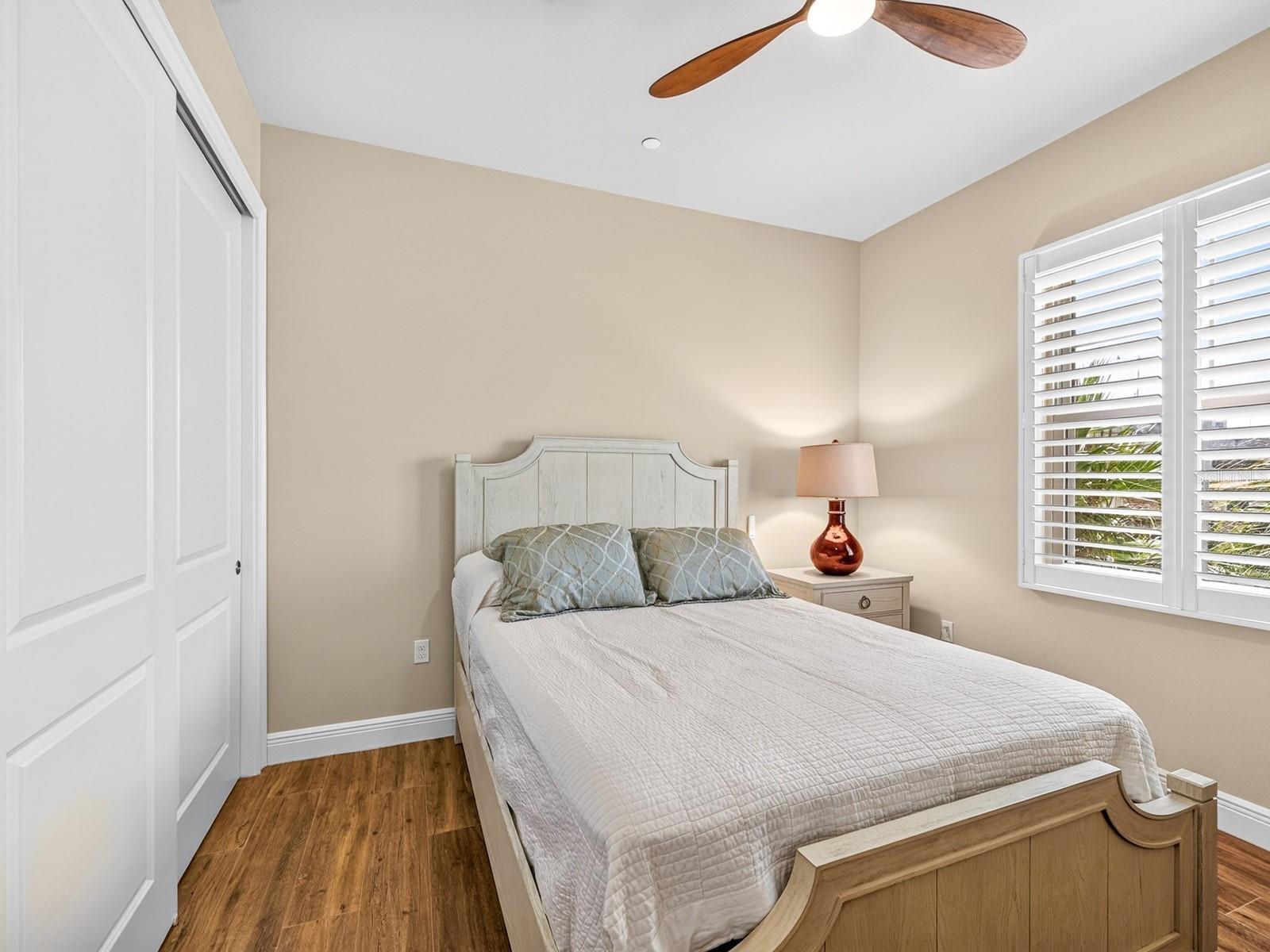 501 Tamiami Trail N 201
