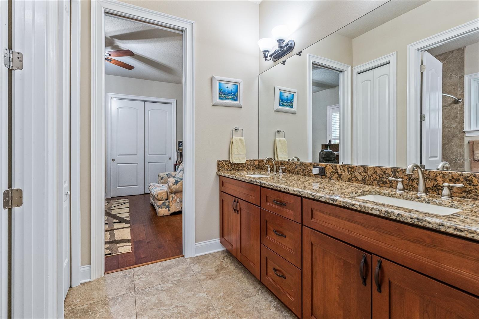 2 Humming Bird Circle