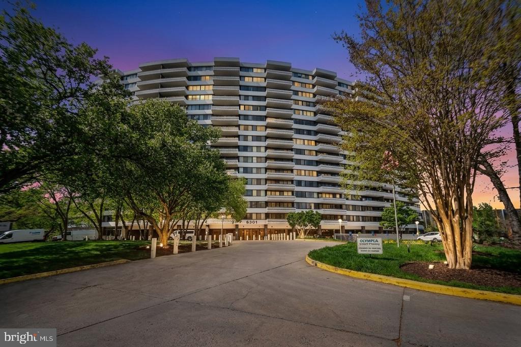 6301 Stevenson Avenue 406