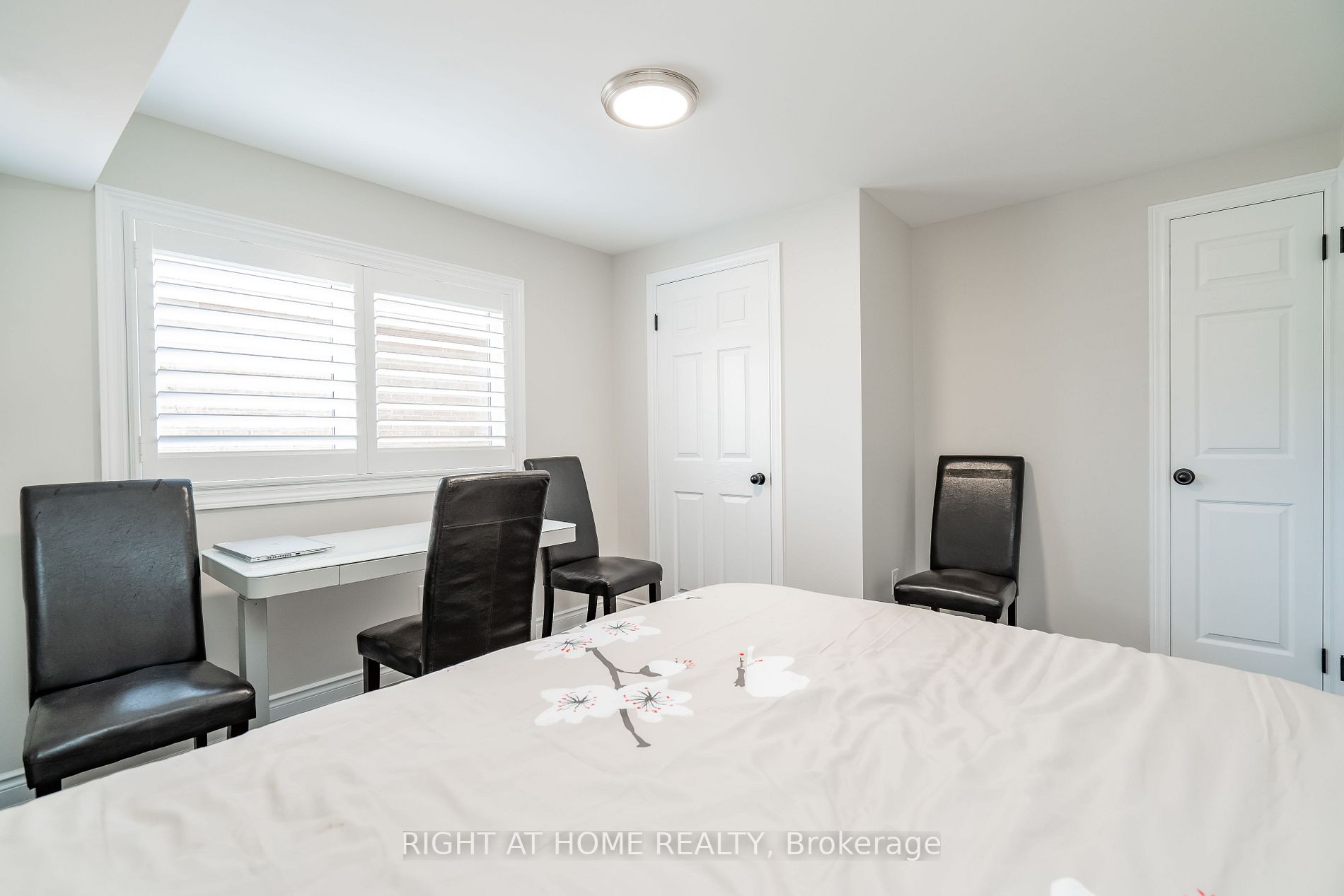 5389 Ruperts Gate Dr