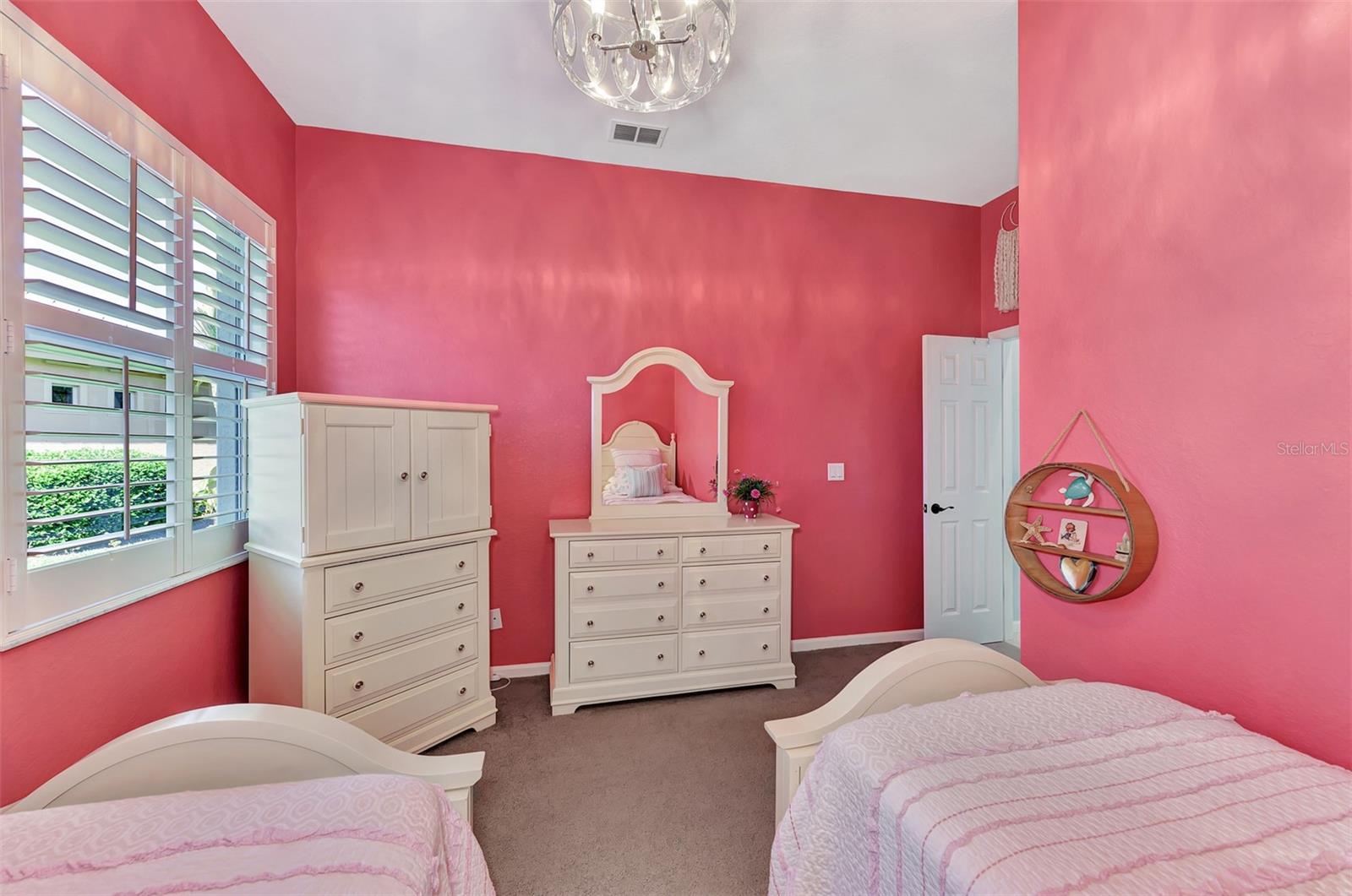 13335 Golf Pointe Drive