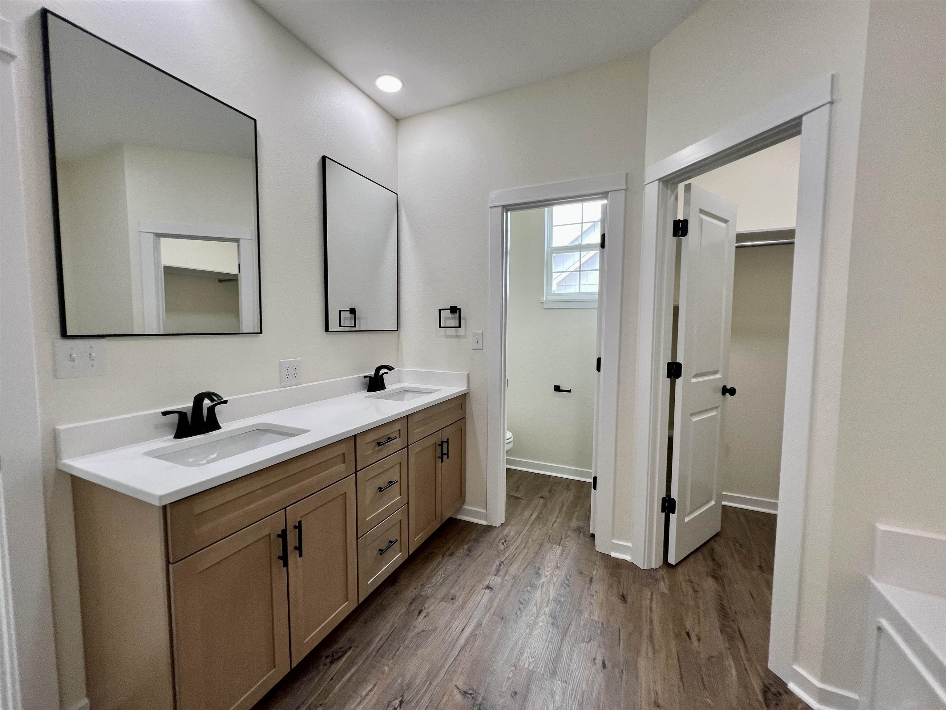 208 Castle Pines Dr