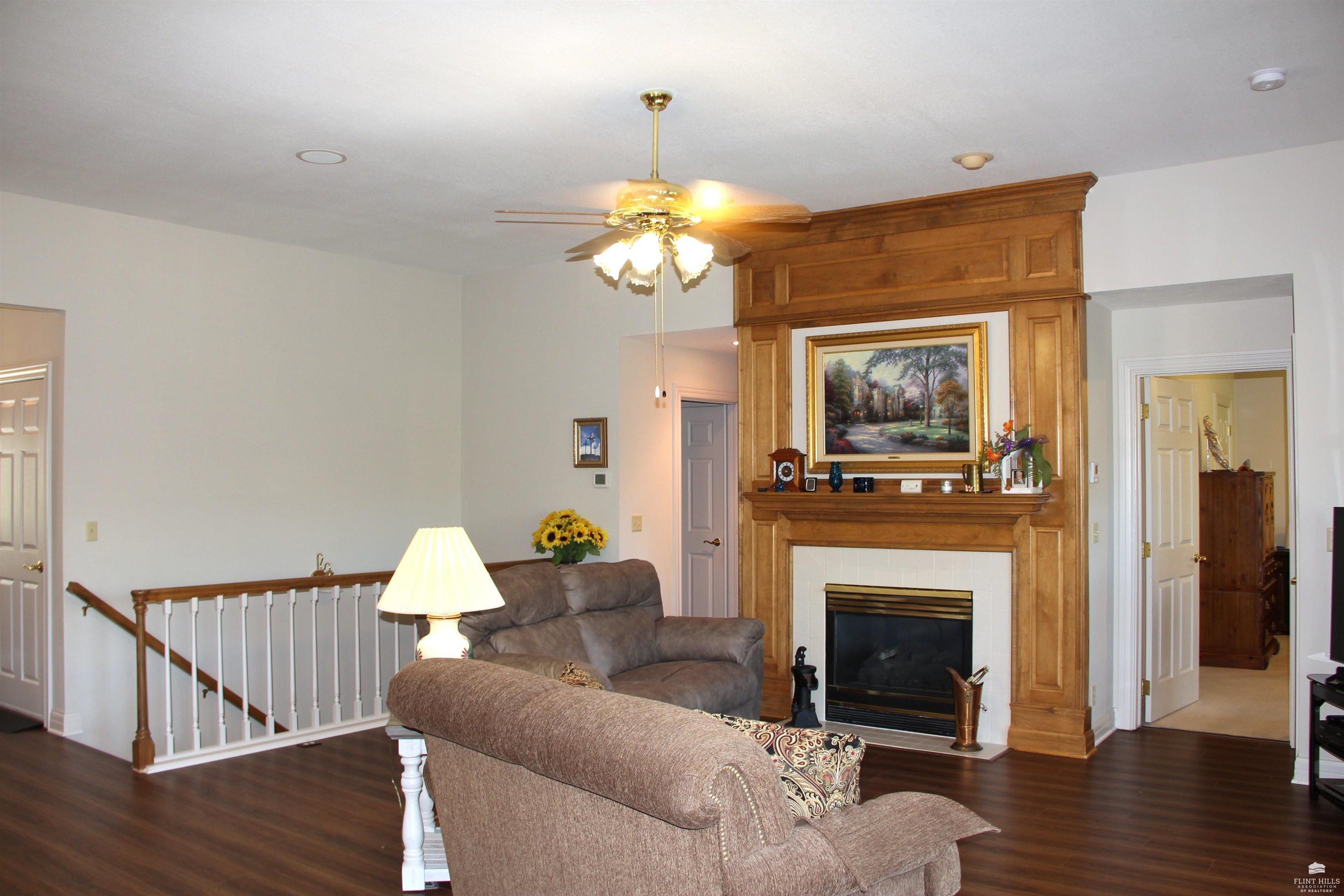 1509 Williamsburg Drive