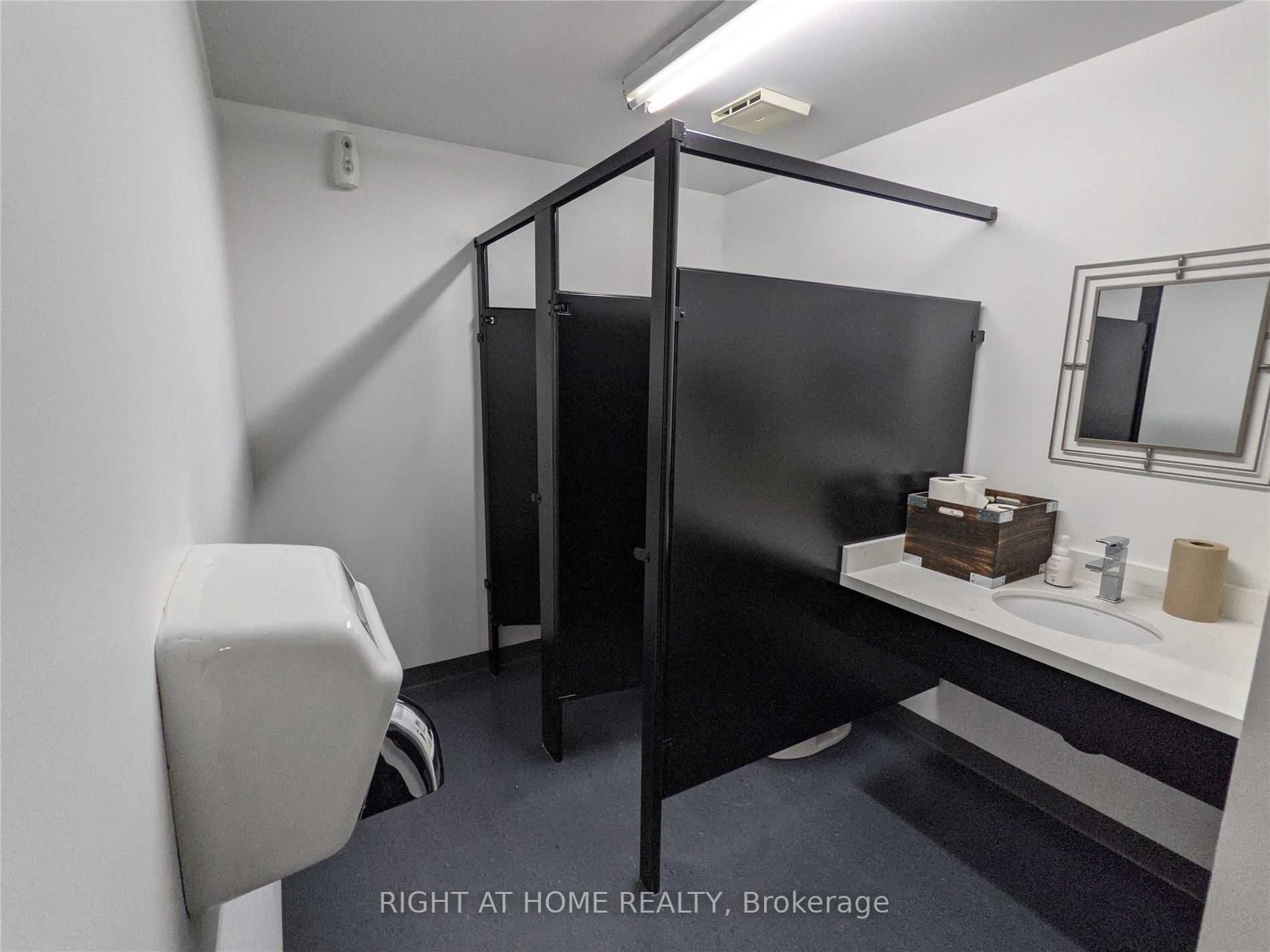 2 W Brock St 5B