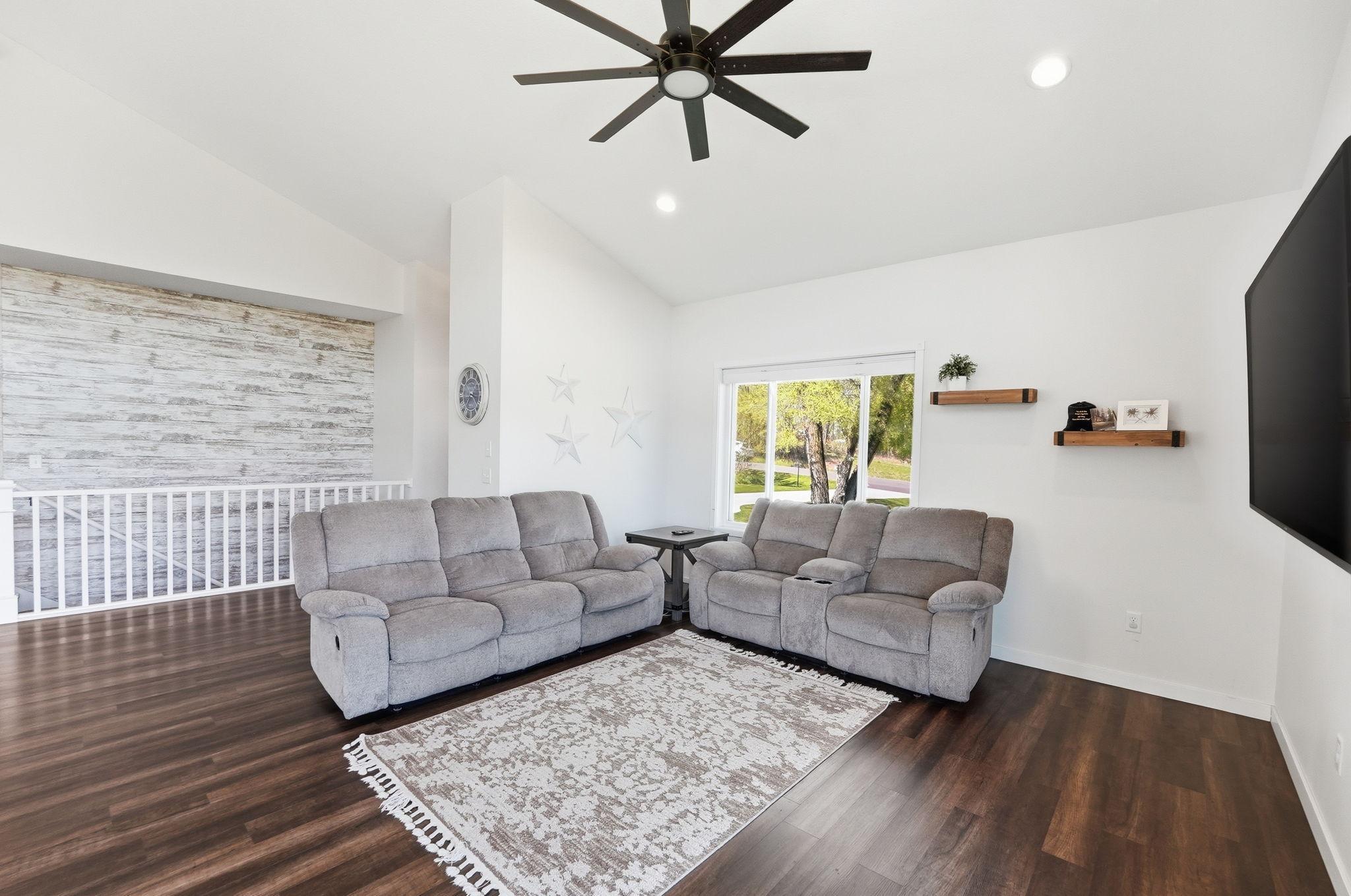 10640 Raven Loop NE