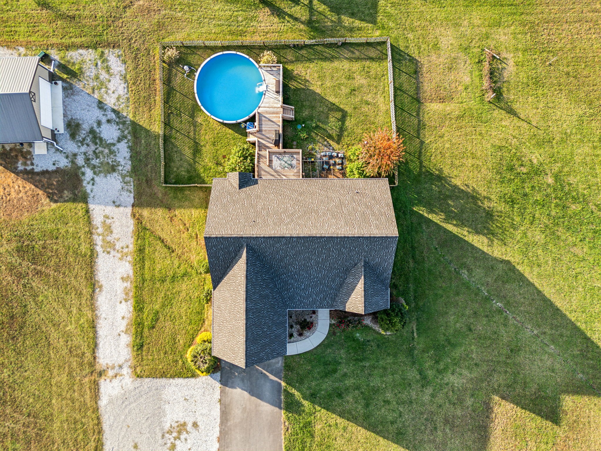 5881 Highway 31 W