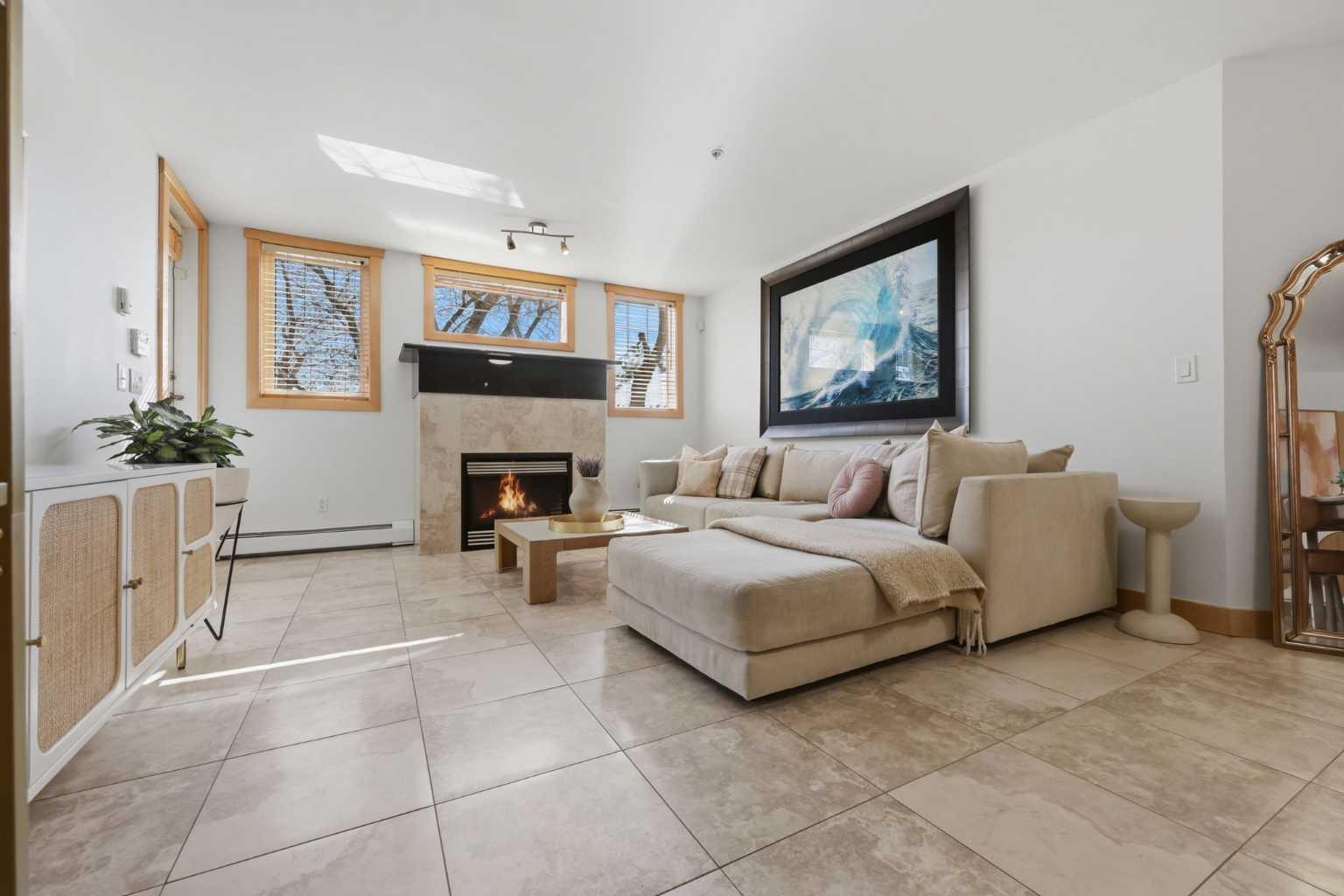 2411 Erlton Road SW 103, Calgary, AB 