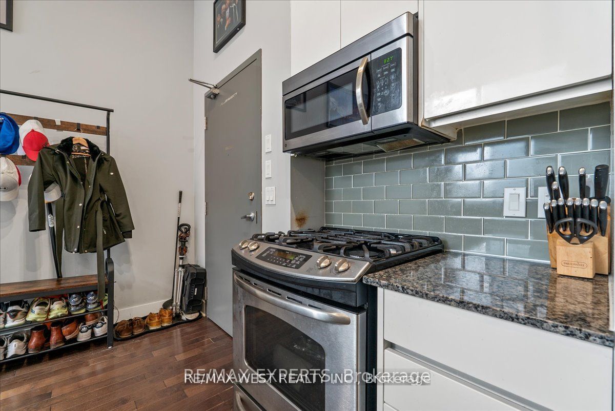 323 Kingston Rd 101