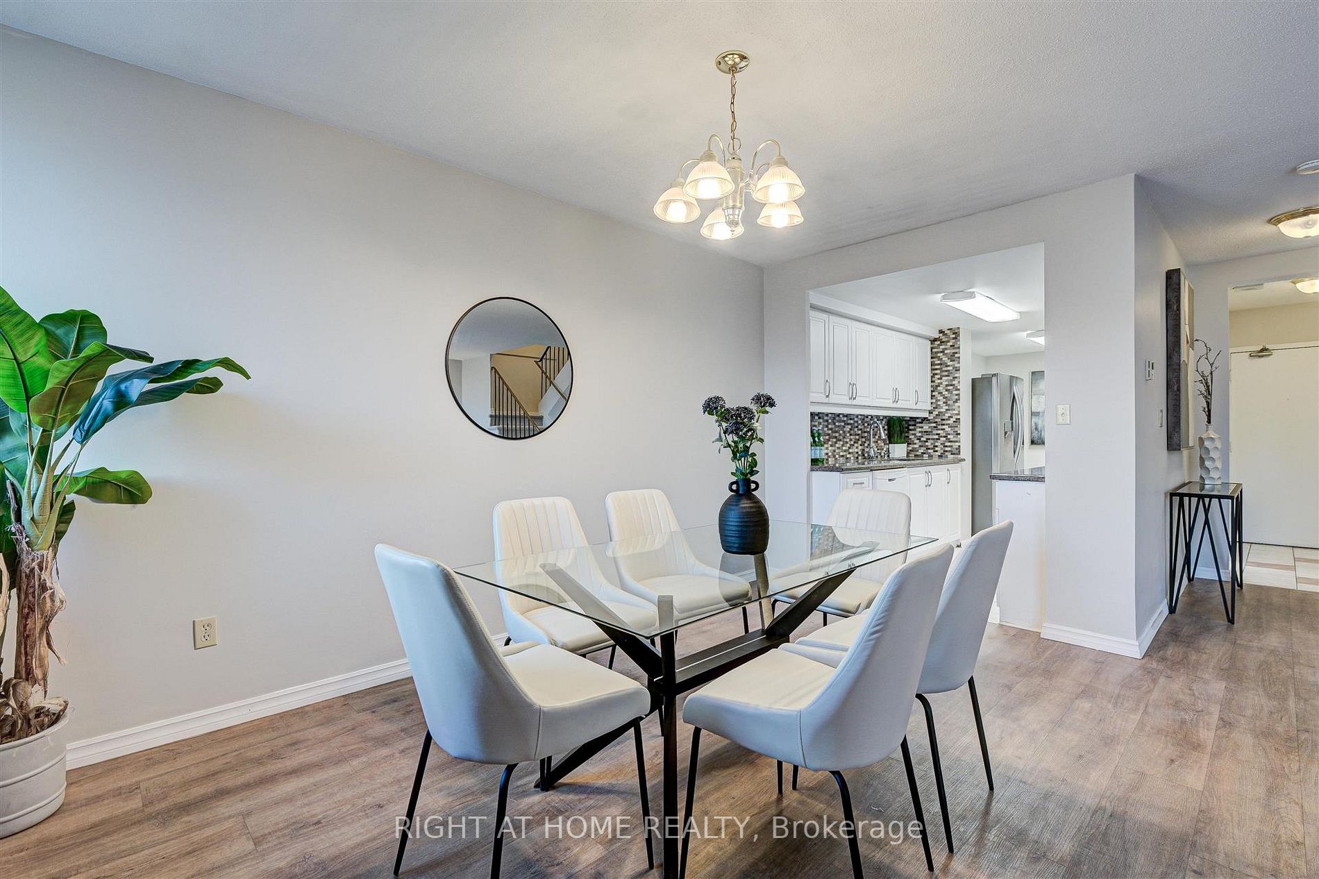 2 Crescent Town Rd 406