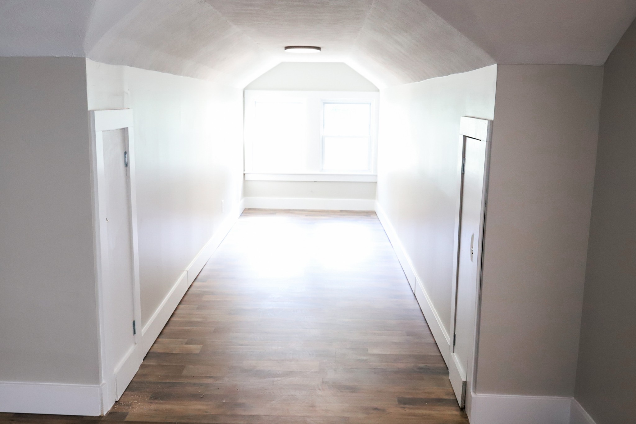 413 E Main St