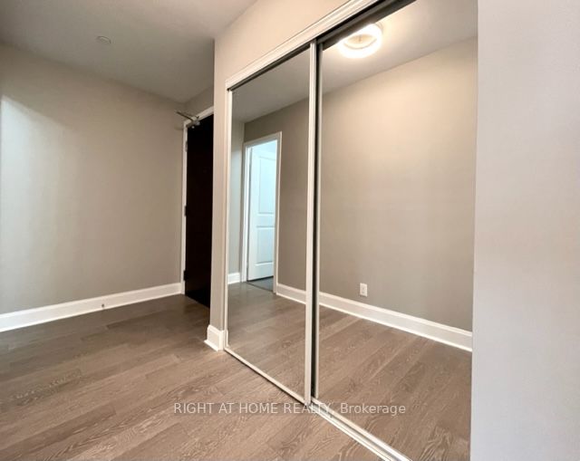 33 Shore Breeze Dr 3409