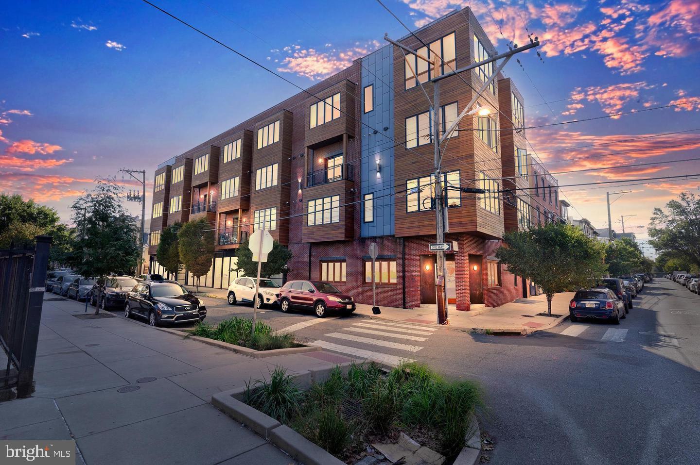 1247 E Columbia Avenue 33