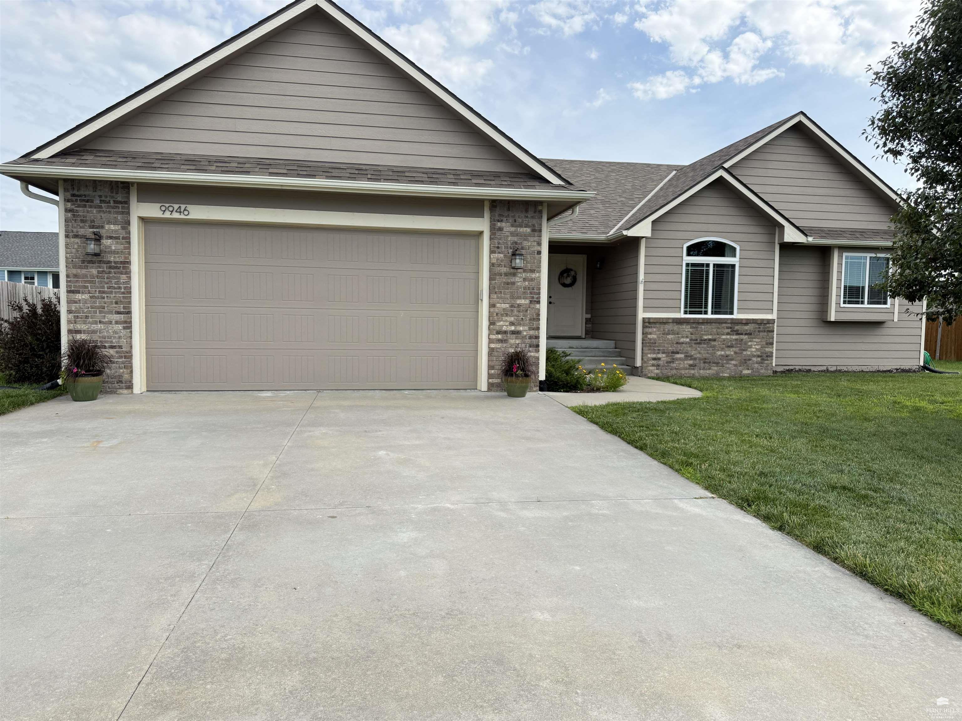 9946 Rosemary Lane
