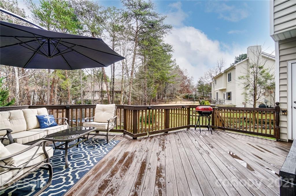 12058 Pelican Court