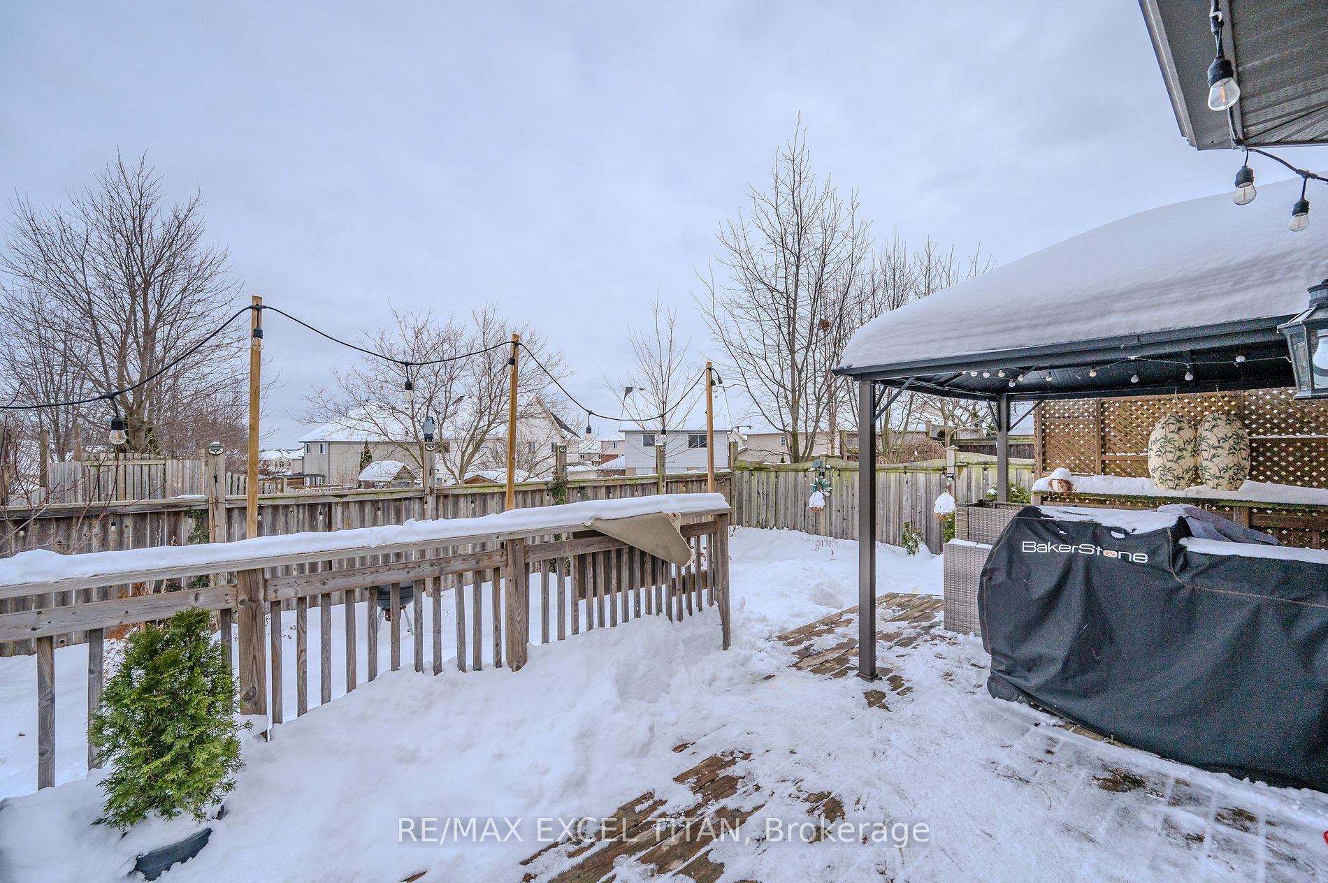 561 Isaiah Cres