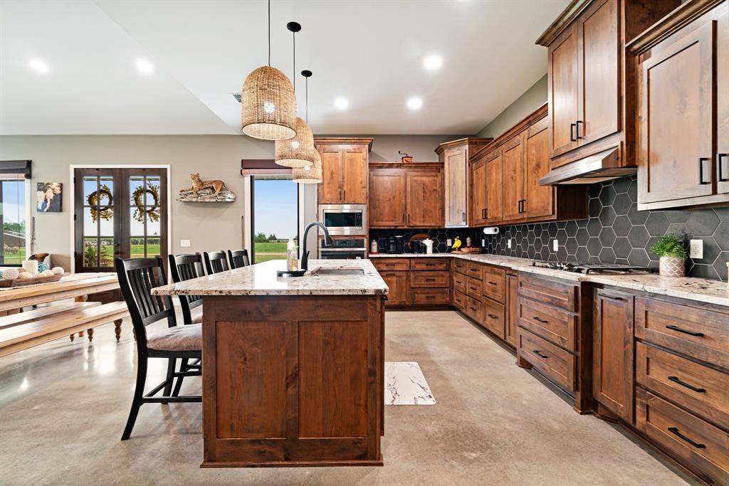 815 County Road 12550