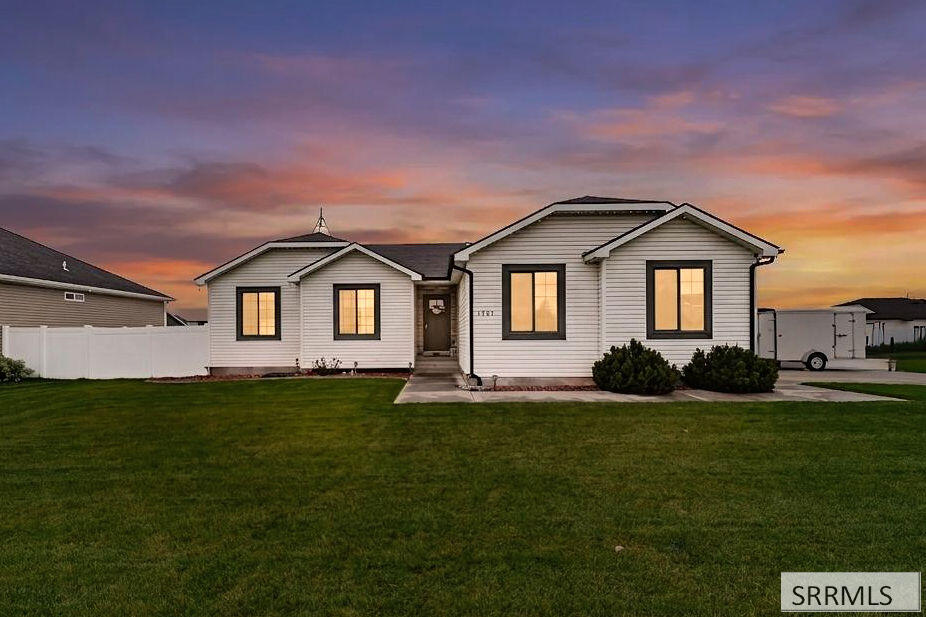3203 N Kodiak Lane