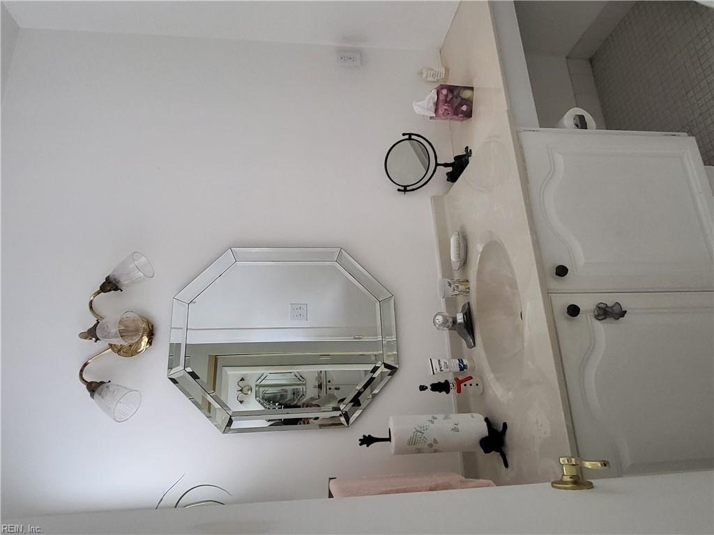 3950 Whispering Oaks Place