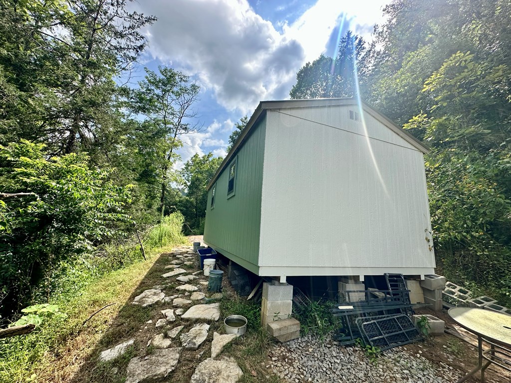 392 Possum Hollow Rd