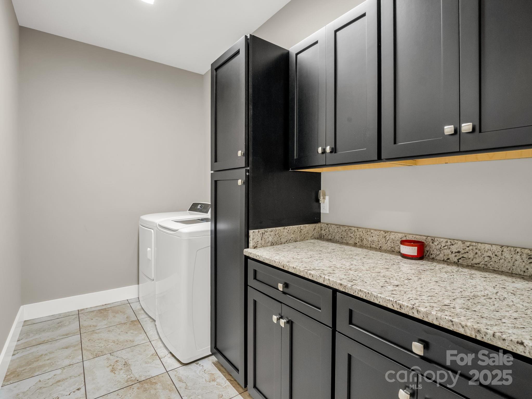 5588 Table View Lane