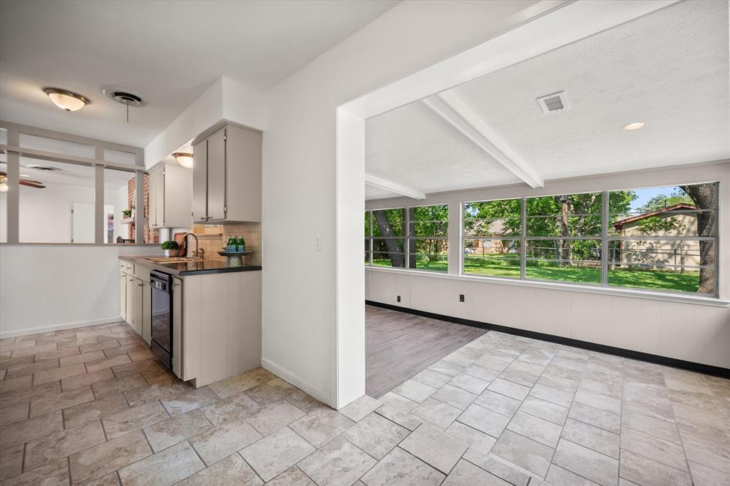 5816 Sandra Drive