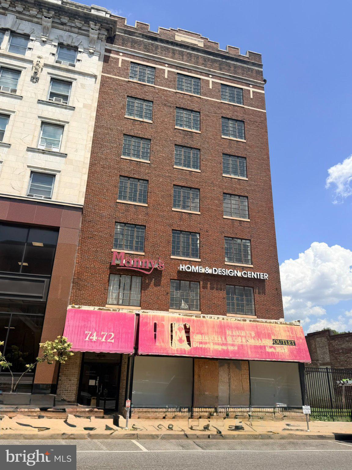 72 W Washington Street