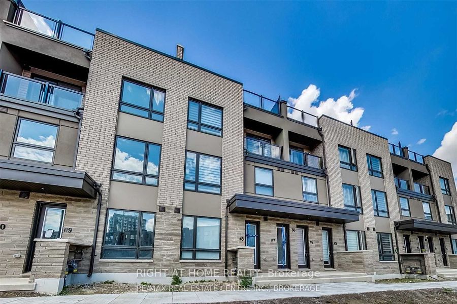 30 Woodstream Dr 7